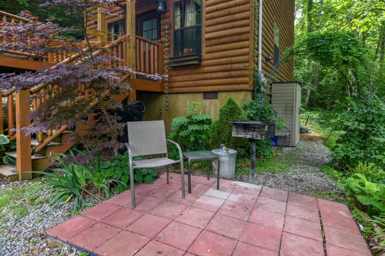 Permanent Vacation-Private Honeymoon Cabin With Hot Tub 塞维尔维尔 外观 照片