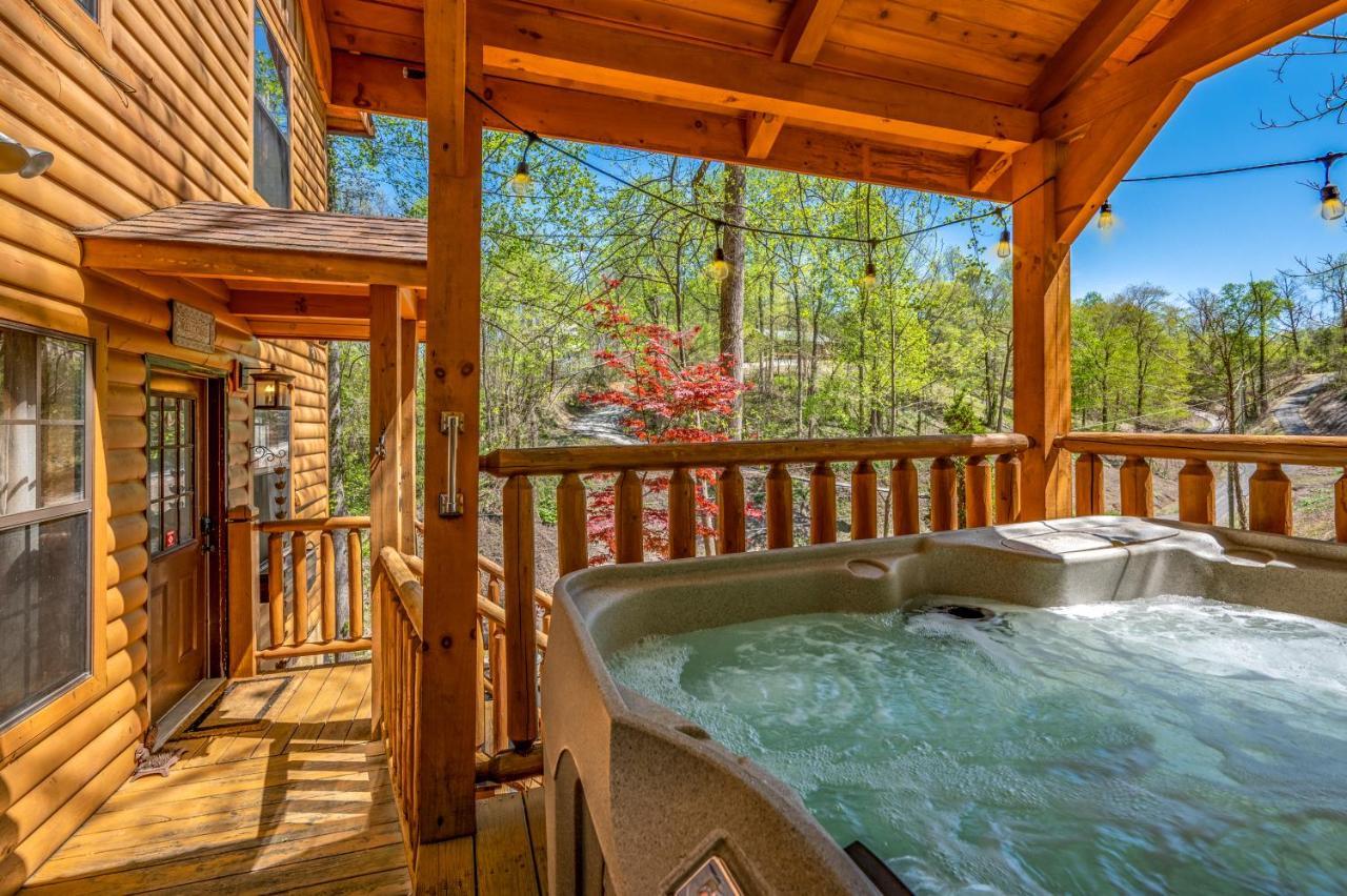 Permanent Vacation-Private Honeymoon Cabin With Hot Tub 塞维尔维尔 外观 照片