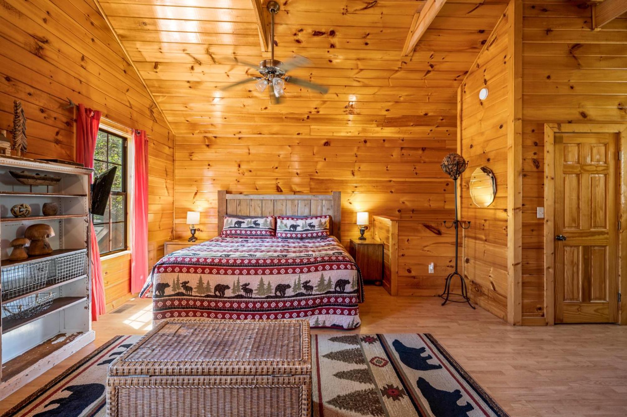 Permanent Vacation-Private Honeymoon Cabin With Hot Tub 塞维尔维尔 外观 照片